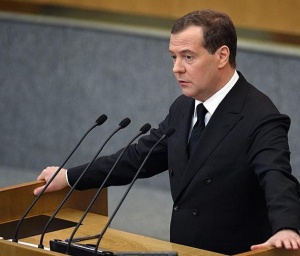 Медведев заявил о необходимости «разогреть» экономику России